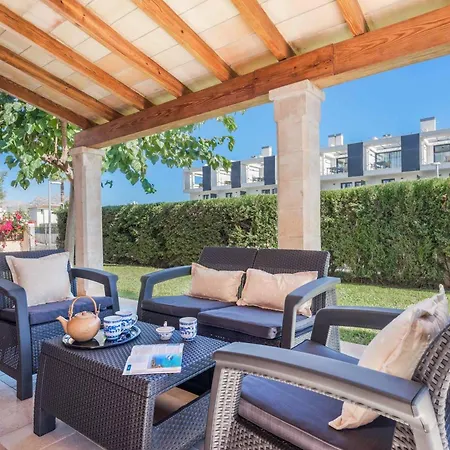Llenaire Villa *